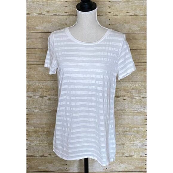 TOMMY HILFIGER SEMI-SHEER TULIP COASTAL CASUAL CLASSIC DESIGNER BLOUSE SZ. MED - Picture 1 of 3